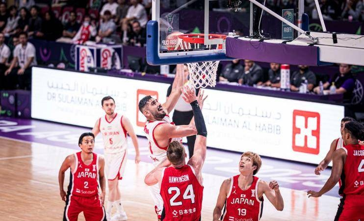 爆冷局面出现,实力平均队伍逆袭赢球,全场震撼的简单介绍 爆冷局面出现,实力平均队伍逆袭赢球,全场震撼的简单介绍