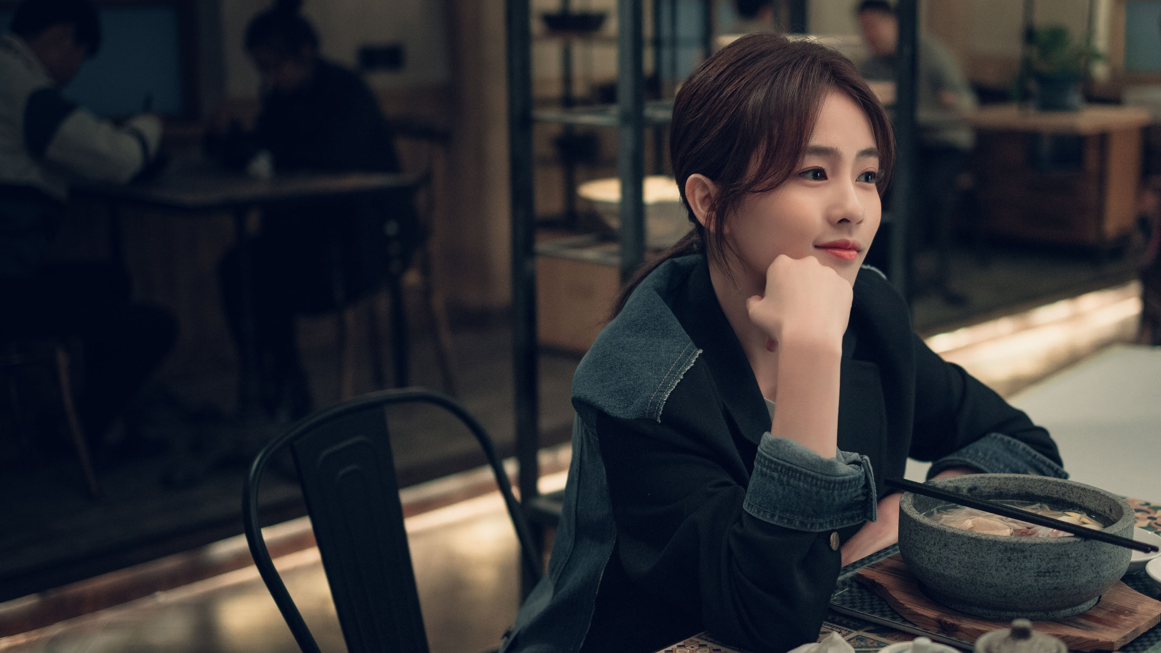 浓眉硬仗之王！上海队力克山西队，关键先生张伟主宰比赛，演绎CBA经典对决