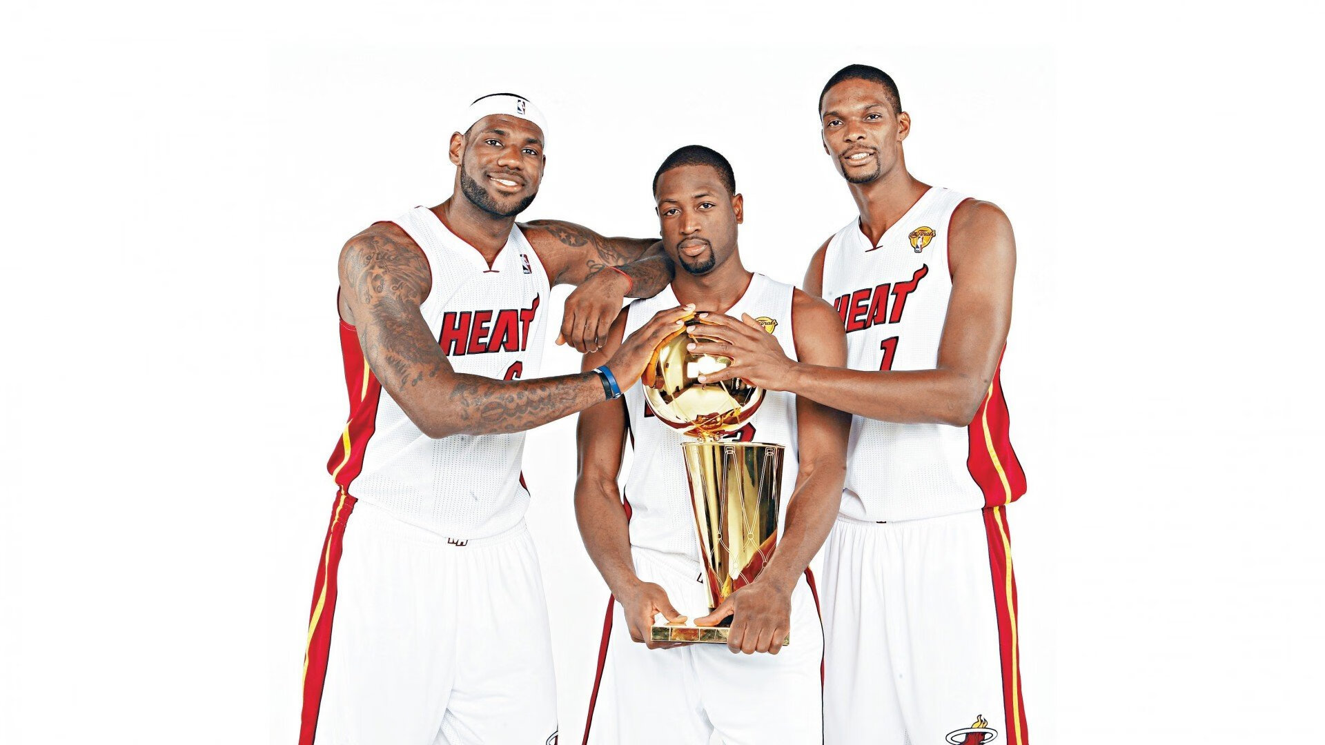 传奇之夜！活塞单节轰塌国王，伦纳德上演机械降神式无解表演