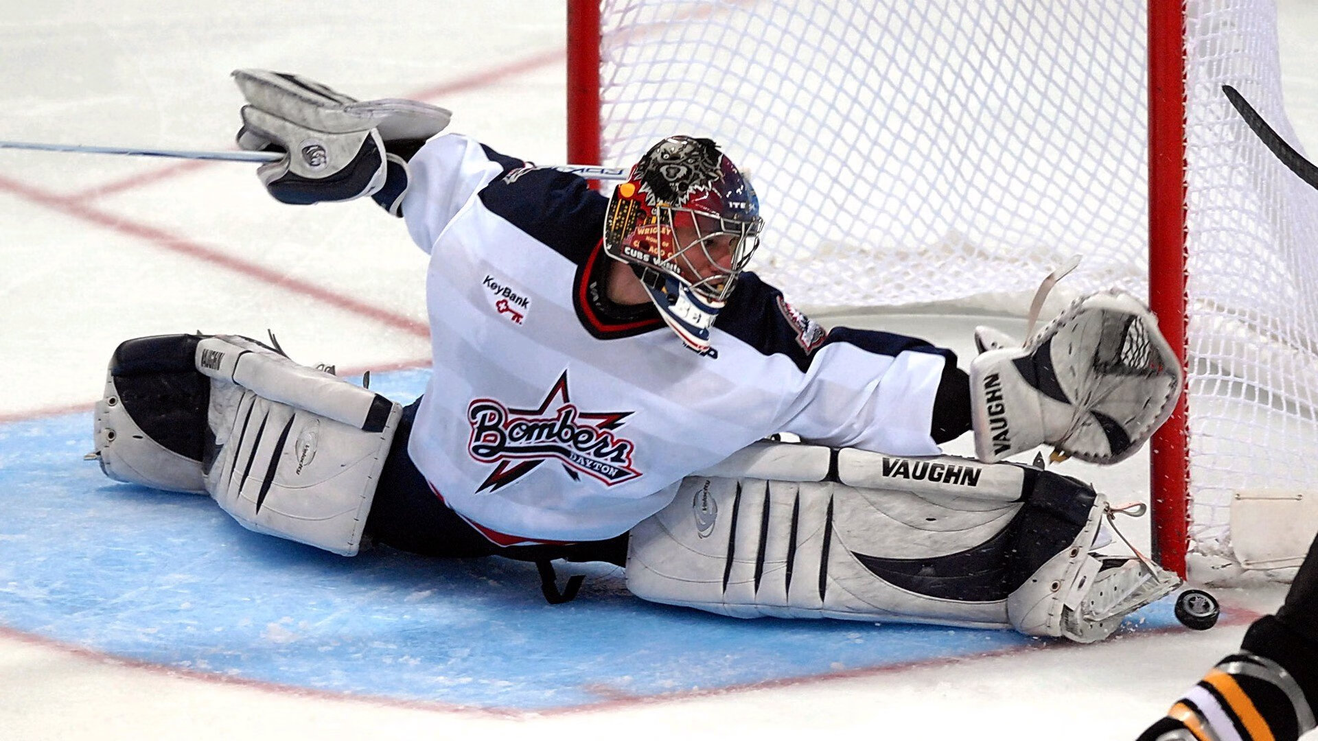 开云体育APP下载-戈贝尔，沉默巨塔下的硬仗基因—一场年度焦点战如何诠释当代防守艺术？